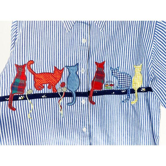 Vintage Two Twenty Women's Blue White Stripe Button Up Cotton Shirt Cat Appliqué - Picture 4 of 6